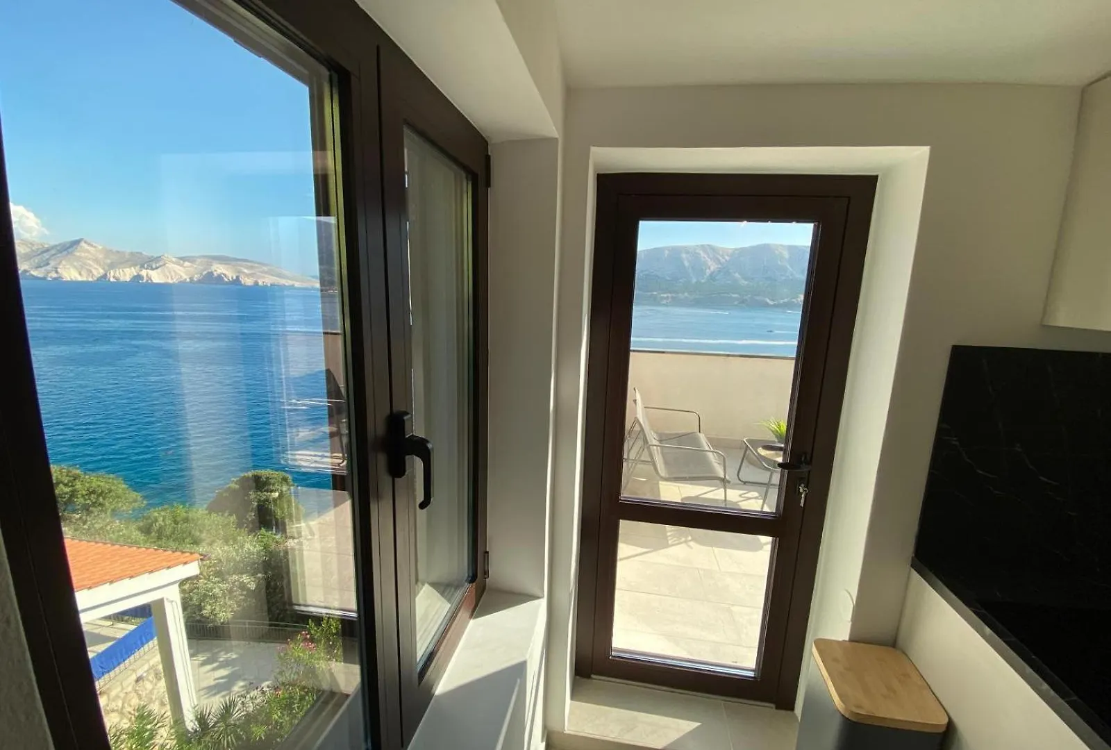 Kricin One Apartment Baska  Croatia