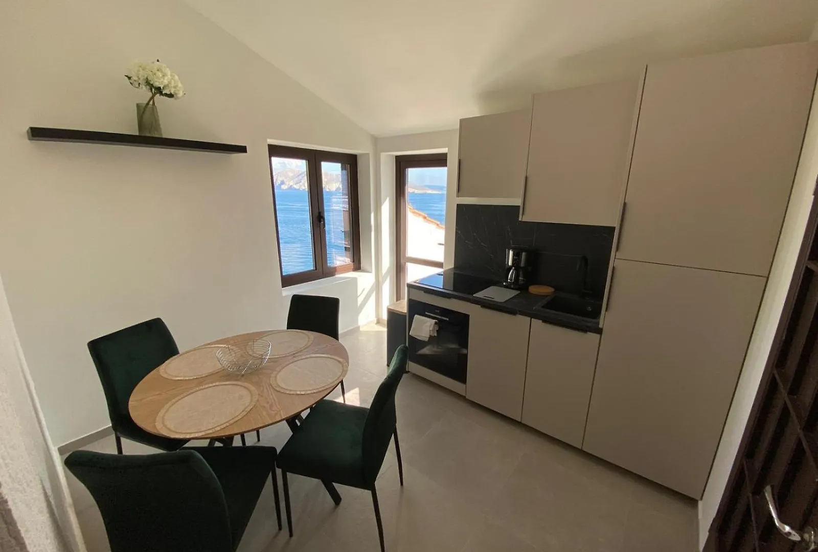 Kricin One Apartment Baska  Croatia