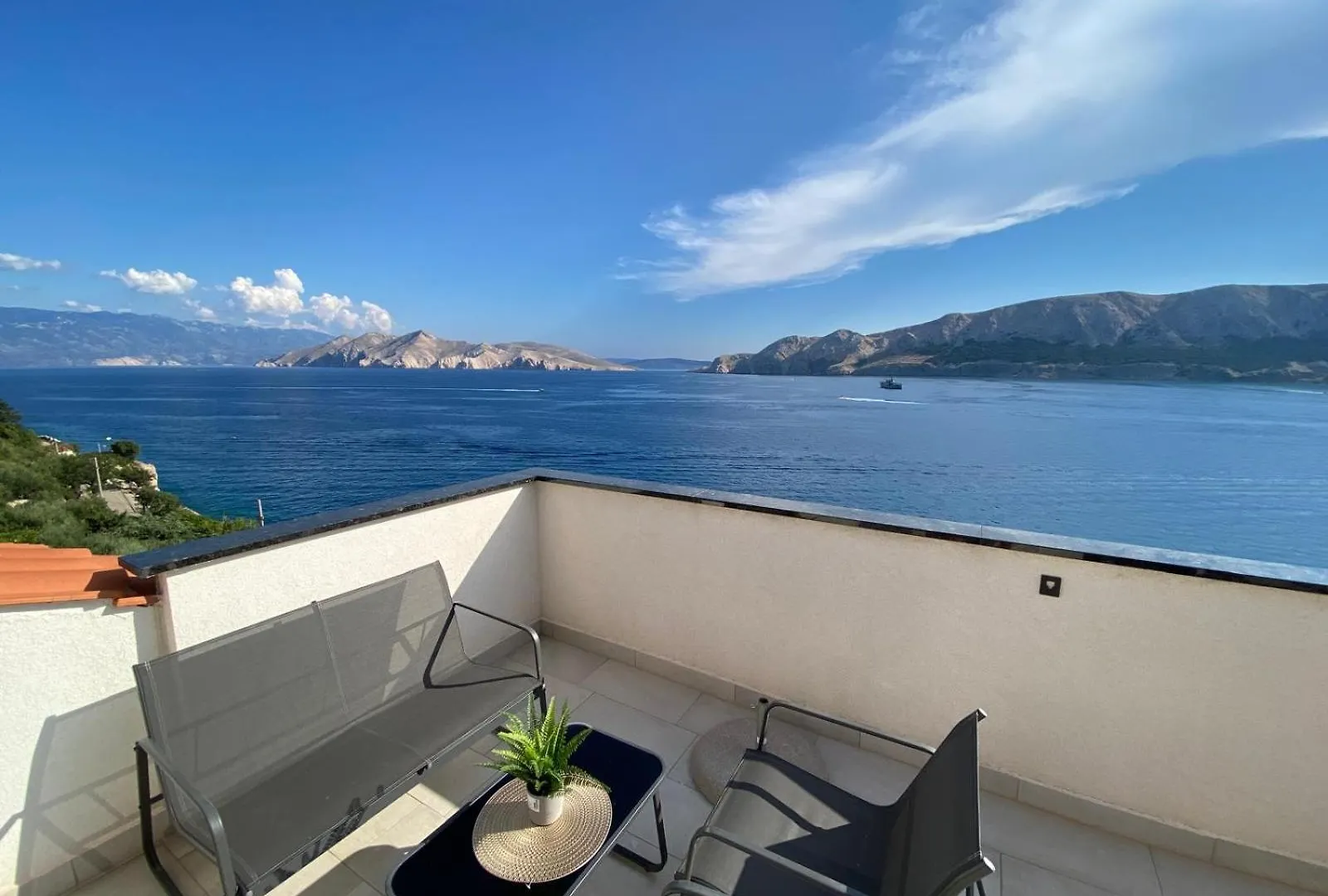 Kricin One Apartment Baska  0*, Baska (Krk)