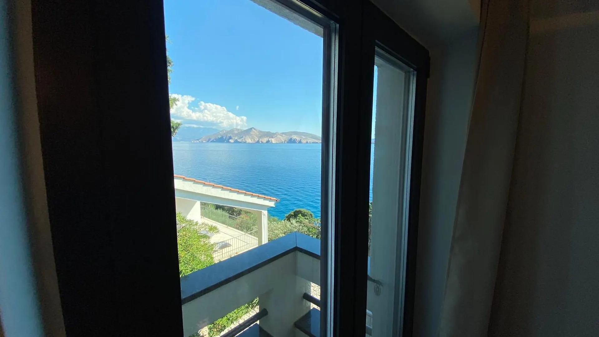 Kricin One Apartment Baska  Croatia