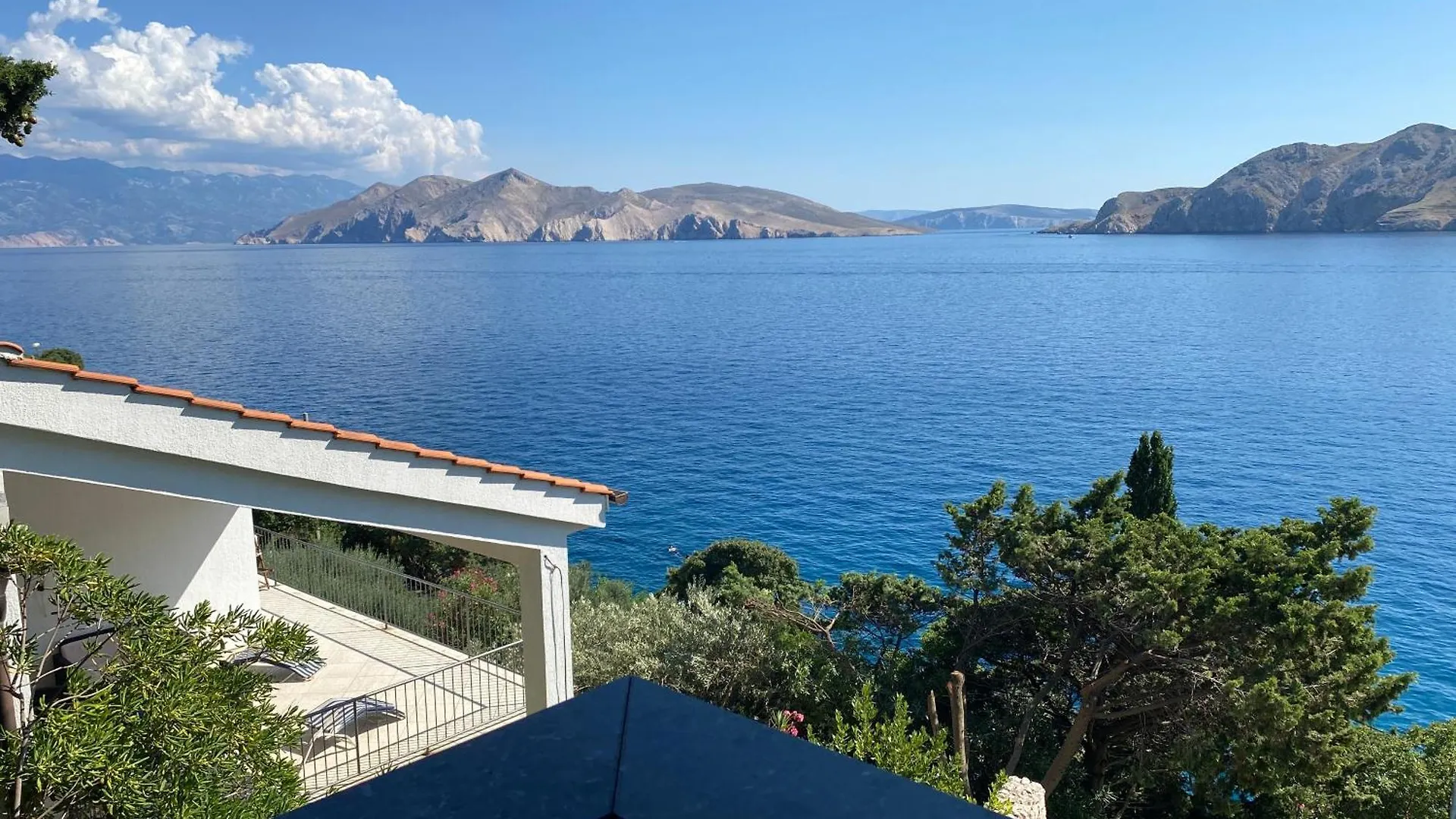 Kricin One Apartment Baska  0*, Baska (Krk) Croatia